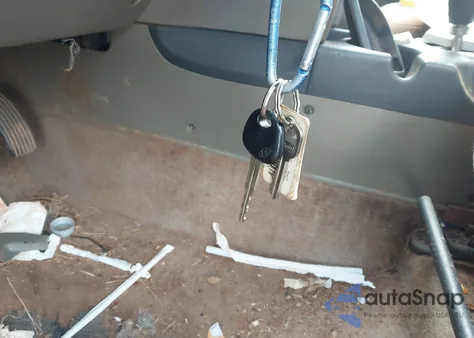 2004 Hyundai Santa Fe из США, поврежденный, VIN KM8SC13024U808395